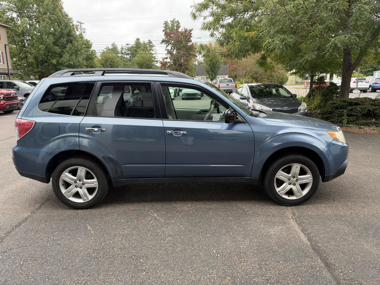 Used 2010 Subaru Forester 2.5X Premium AWD/4WD image 5