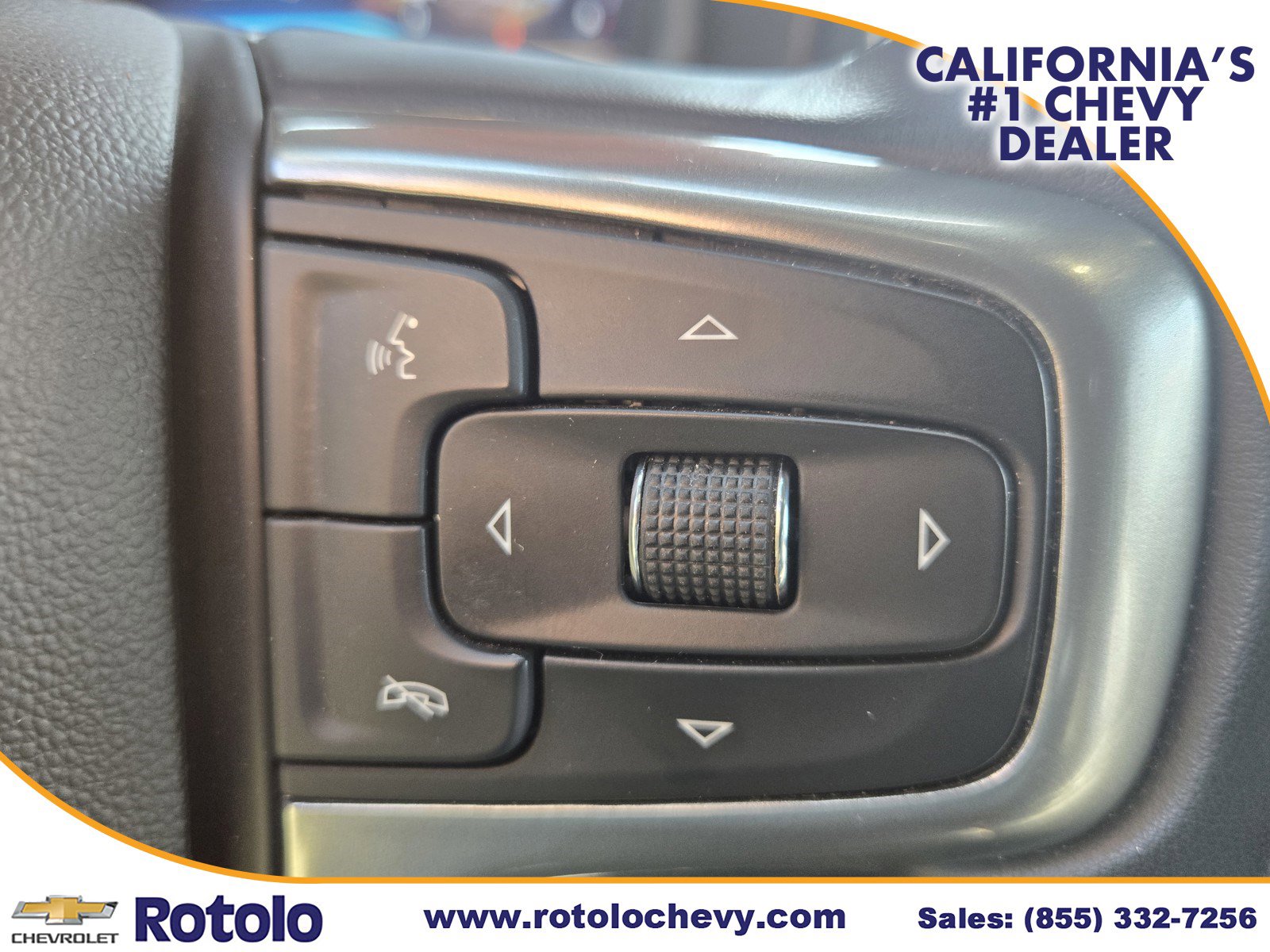 Used 2023 Chevrolet Suburban Premier image 23