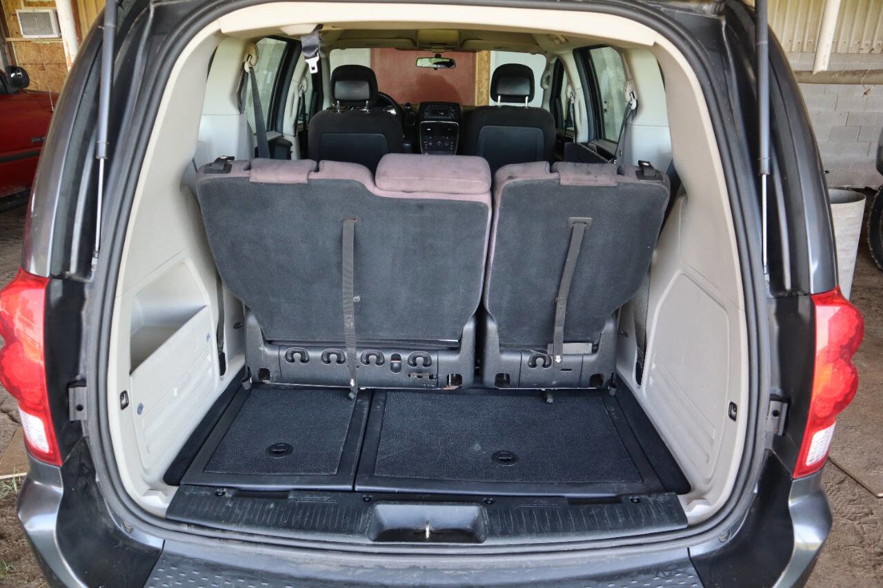 Used 2012 Dodge Grand Caravan American Value Package FWD image 18