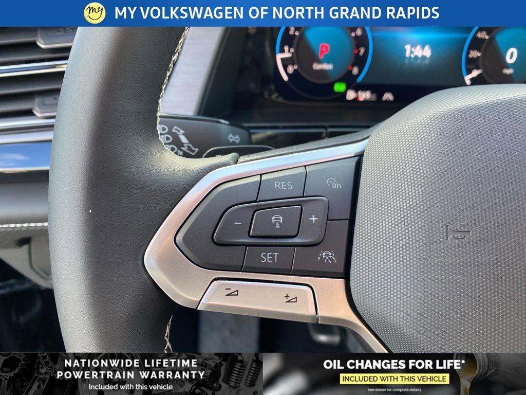 New 2026 Volkswagen Atlas Cross Sport SE image 9