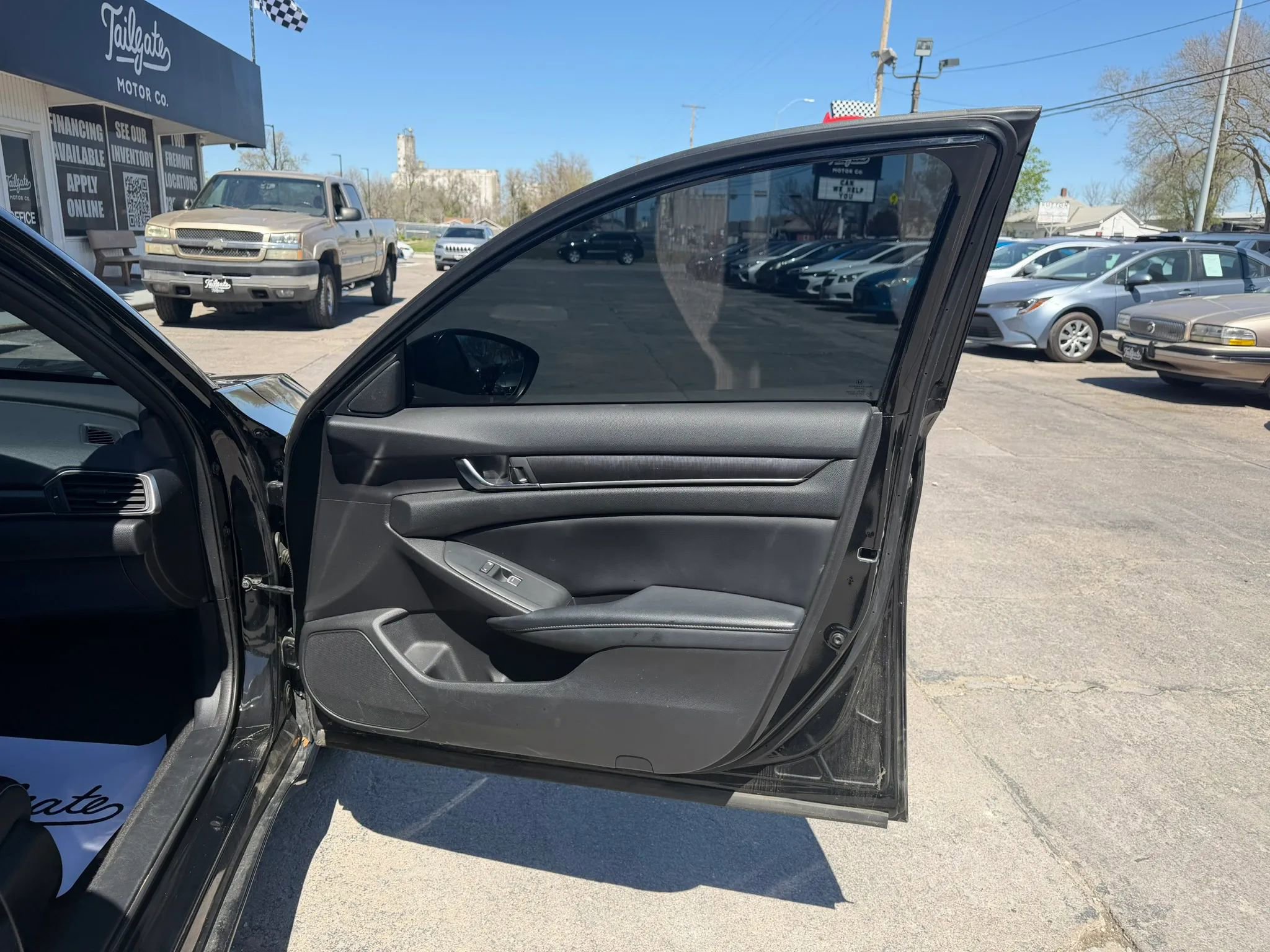 Used 2018 Honda Accord Sport image 13