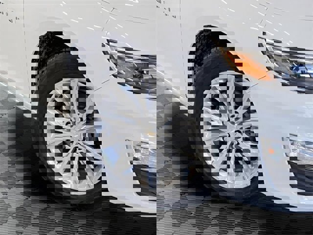 Certified 2023 Chevrolet Malibu LT w/ Driver Confidence Package image 25