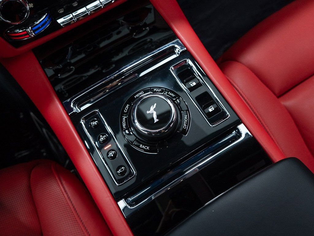 Certified 2022 Rolls-Royce Ghost w/ Ghost Package AWD/4WD image 39