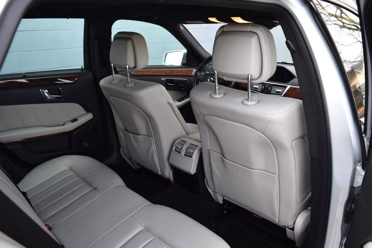 Used 2011 Mercedes-Benz E 350 4MATIC Wagon image 59