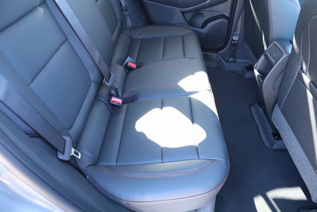 New 2026 Chevrolet Trax RS w/ Sunroof Package image 23