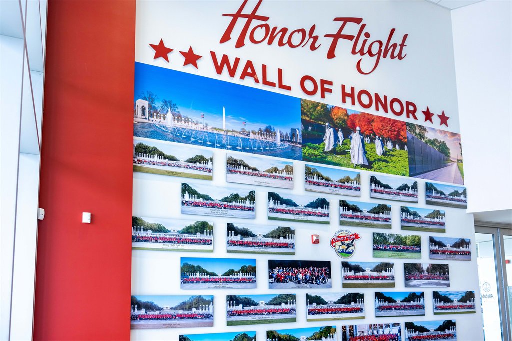 New 2025 Nissan Armada SL image 18