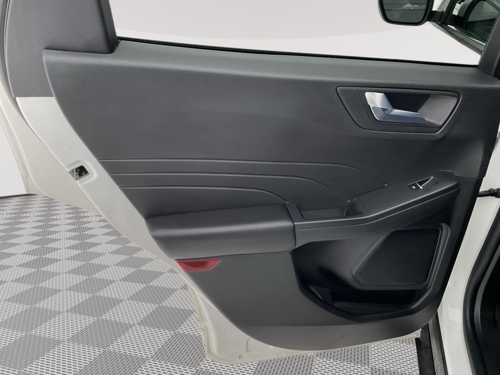 Used 2023 Ford Escape ST-Line Select image 29