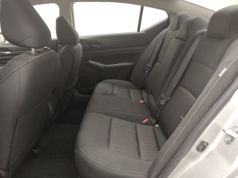 Used 2025 Nissan Altima 2.5 SV FWD image 18