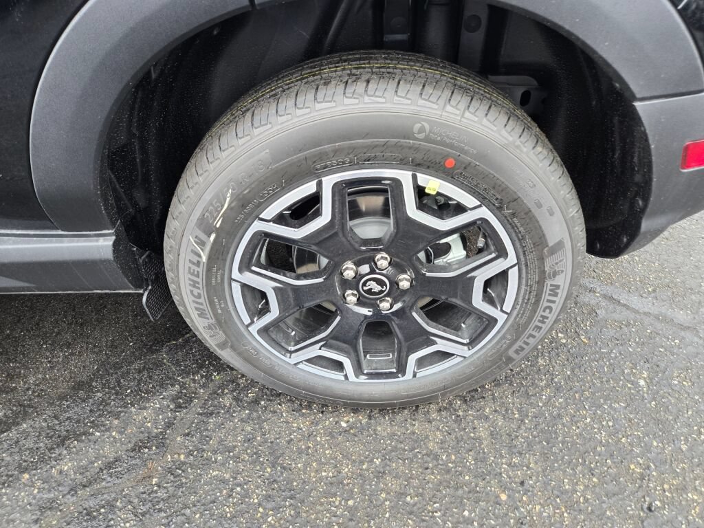 New 2026 Ford Bronco Sport Outer Banks w/ Outer Banks Tech Package+ AWD/4WD image 9