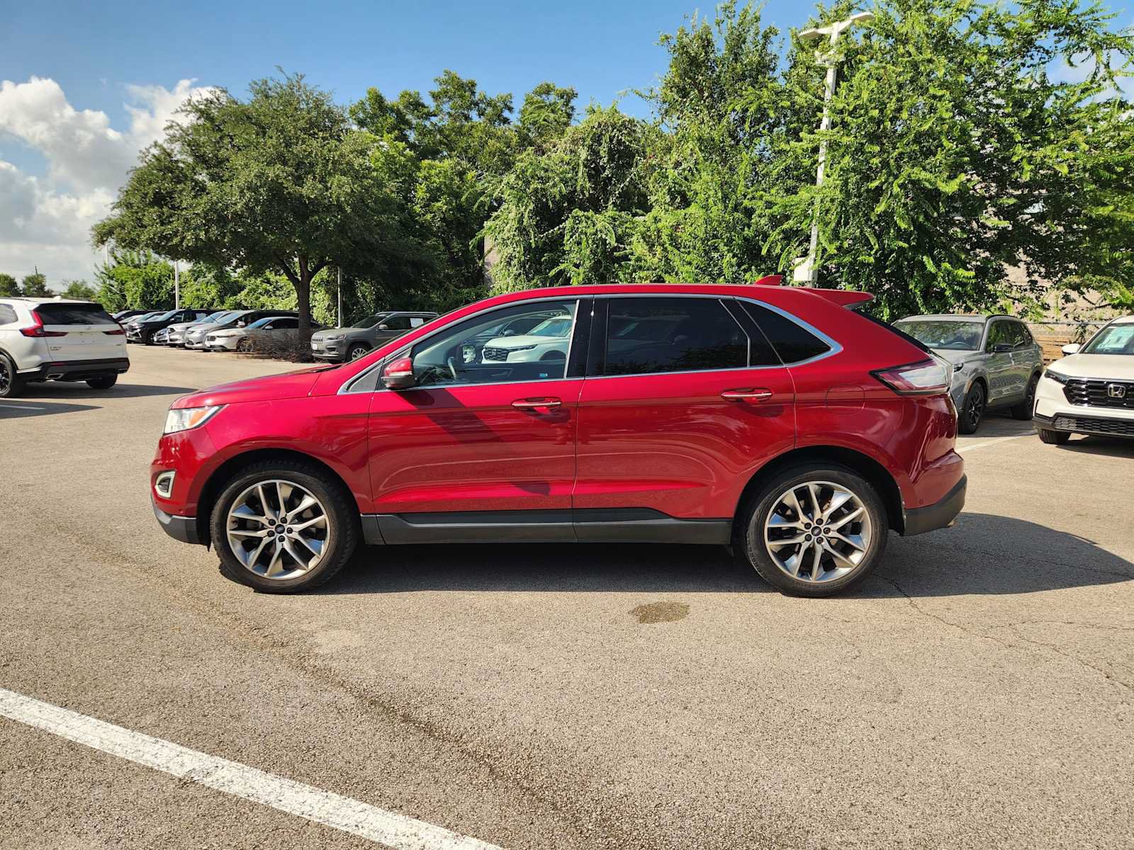 Used 2015 Ford Edge Titanium w/ Equipment Group 302A AWD/4WD image 4