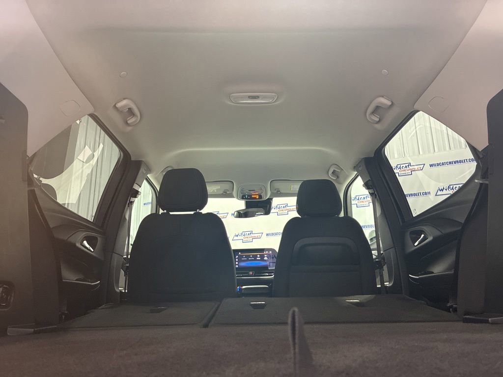 Used 2025 Chevrolet TrailBlazer LT AWD/4WD image 44