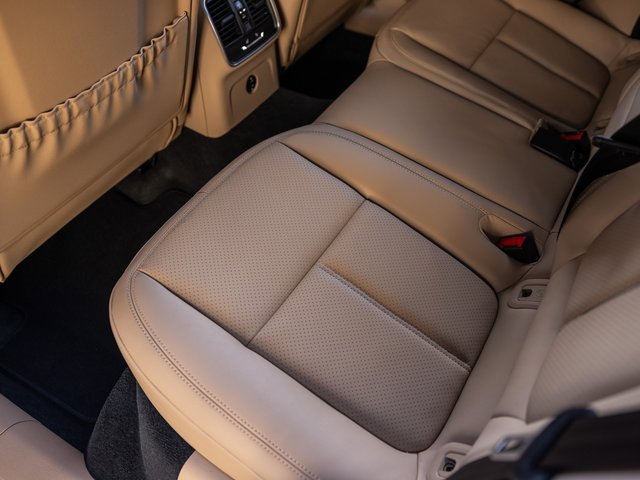 New 2026 Porsche Macan image 31