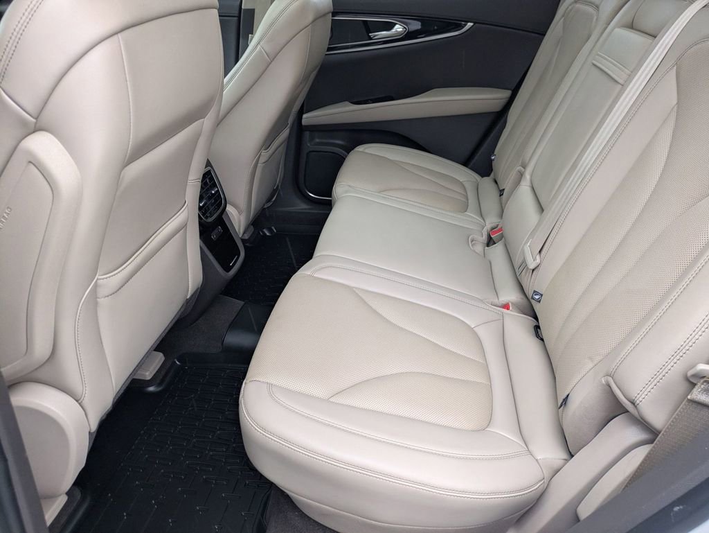 Used 2023 Lincoln Nautilus Reserve w/ Equipment Group 201A image 43