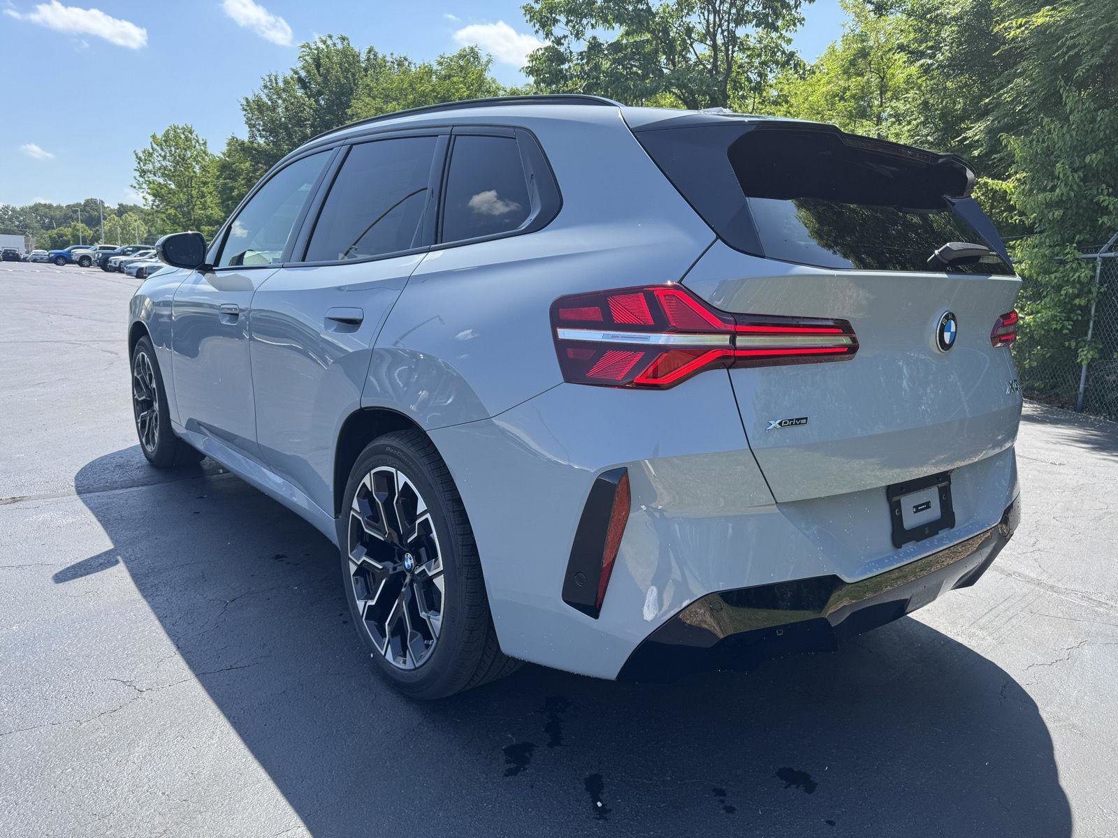 New 2026 BMW X3 xDrive30 w/ Premium Package image 3