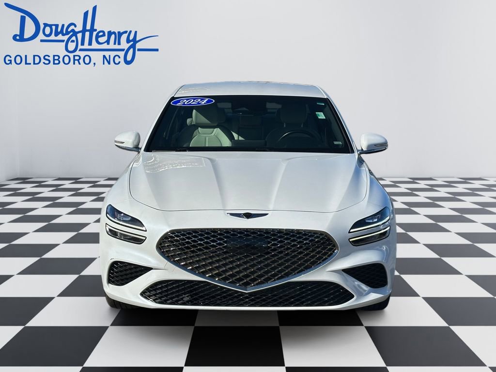 Used 2024 Genesis G70 2.5T RWD image 8