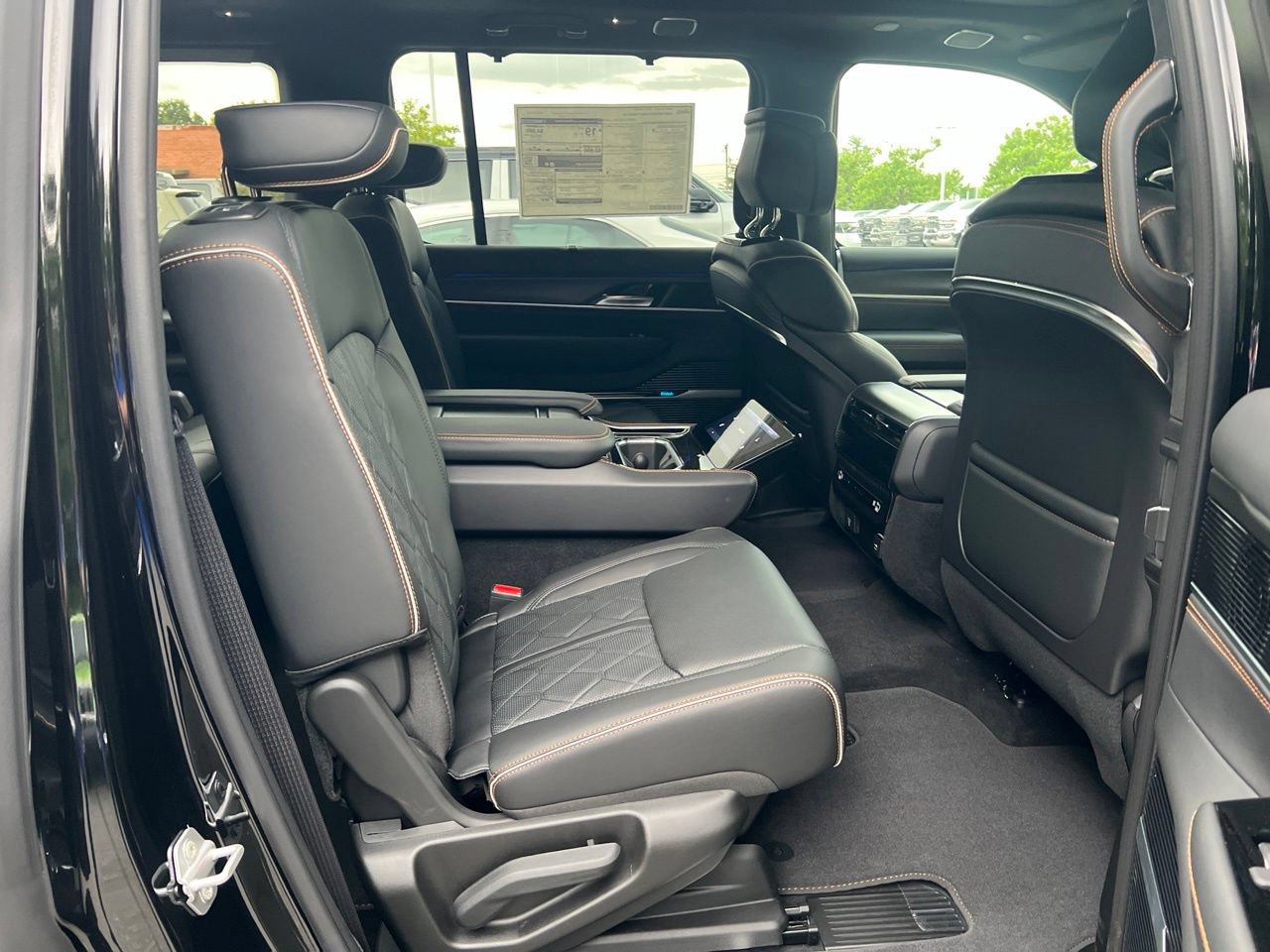 New 2026 Jeep Grand Wagoneer Summit AWD/4WD image 24