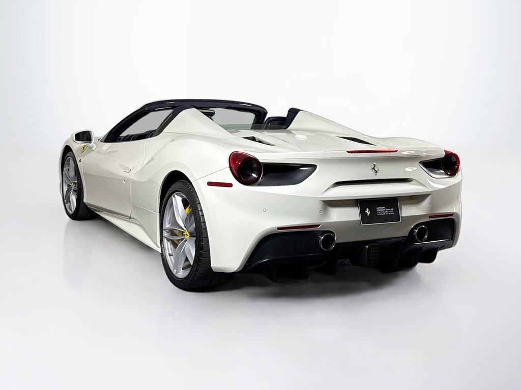 Used 2018 Ferrari 488 Spider RWD image 2