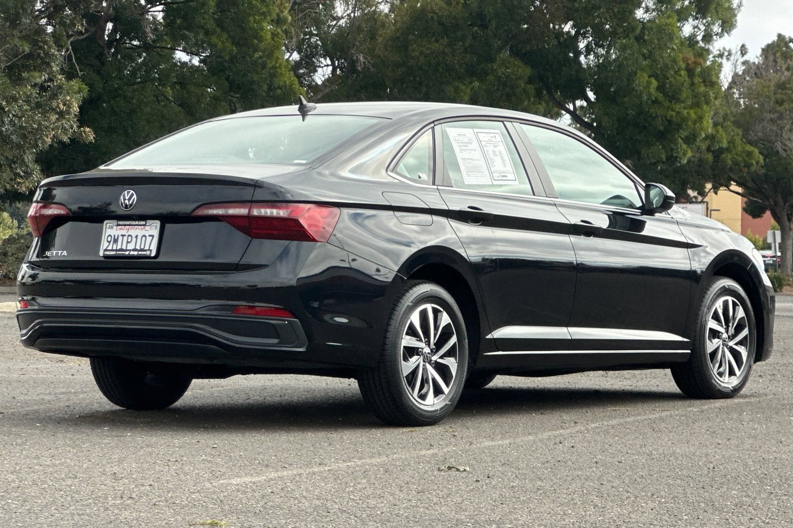 Used 2024 Volkswagen Jetta S FWD image 3