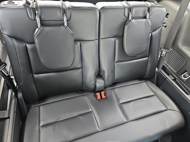 Used 2023 Ford Explorer XLT w/ Equipment Group 202A RWD image 14
