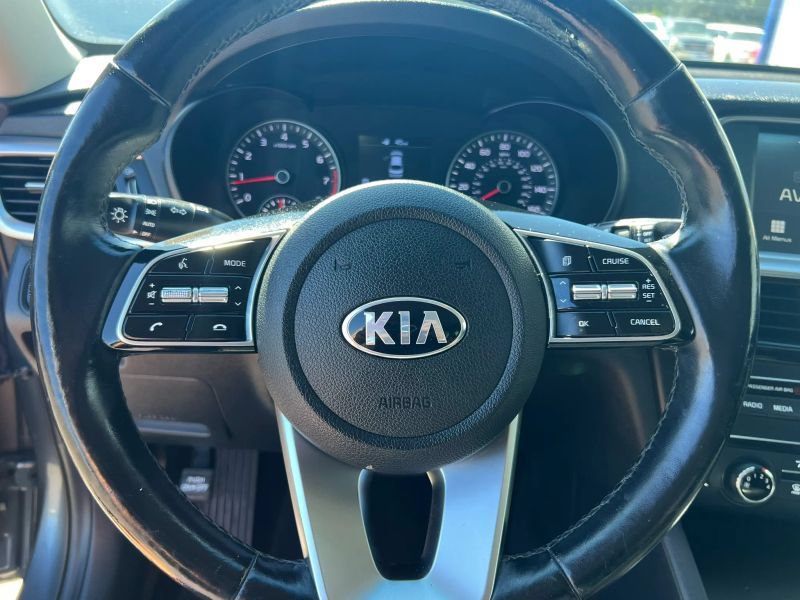 Used 2020 Kia Optima SE FWD image 27