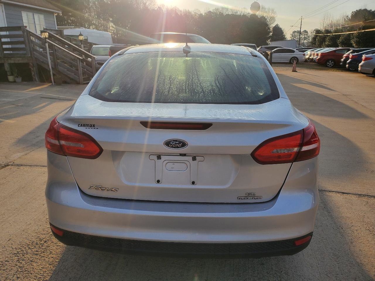 Used 2016 Ford Focus SE image 9