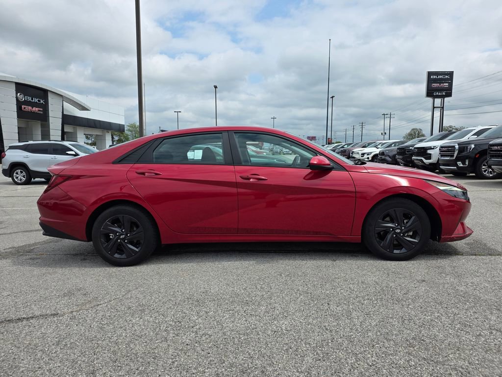 Used 2021 Hyundai Elantra SEL image 8