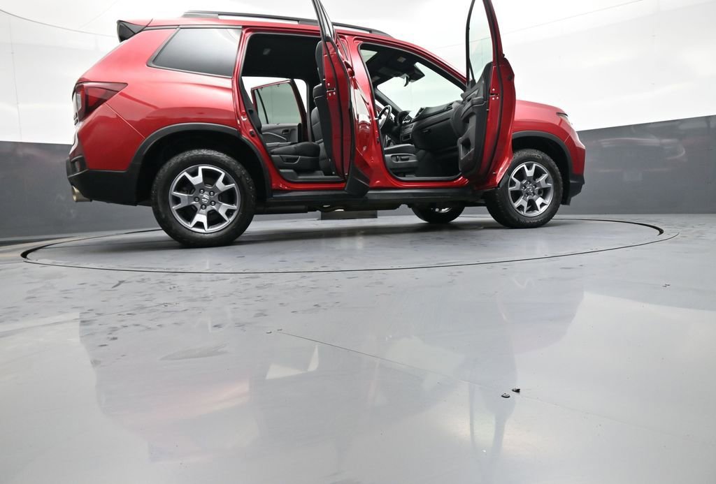 Certified 2023 Honda Passport TrailSport image 48