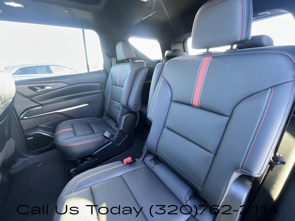 Certified 2024 Chevrolet Traverse RS w/ LPO, Floor Liner Package AWD/4WD image 27