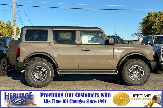 New 2025 Ford Bronco Outer Banks w/ Sasquatch Package image 3