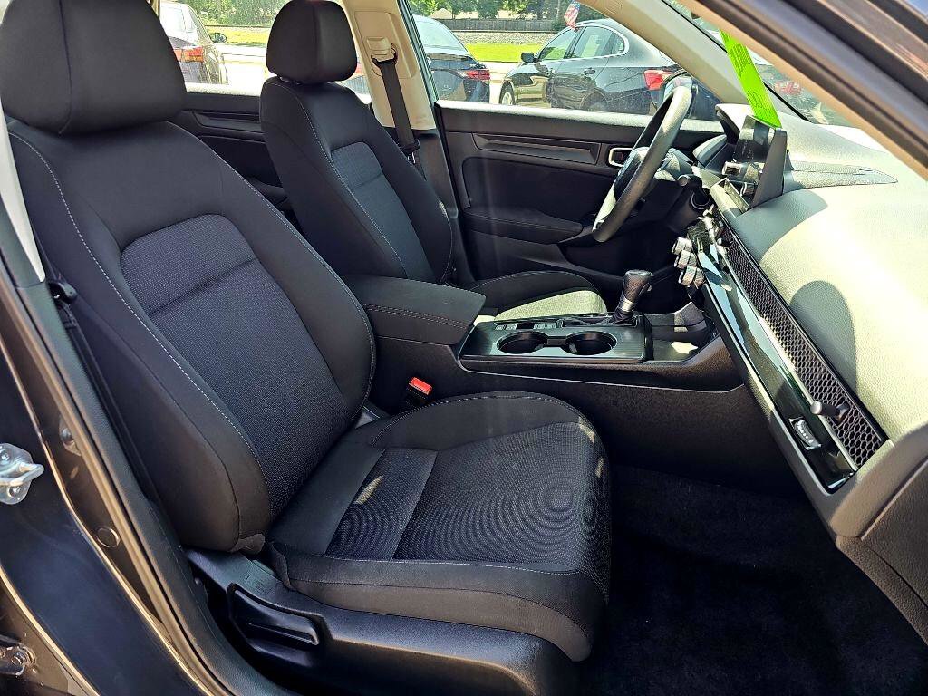 Used 2025 Honda Civic LX image 18