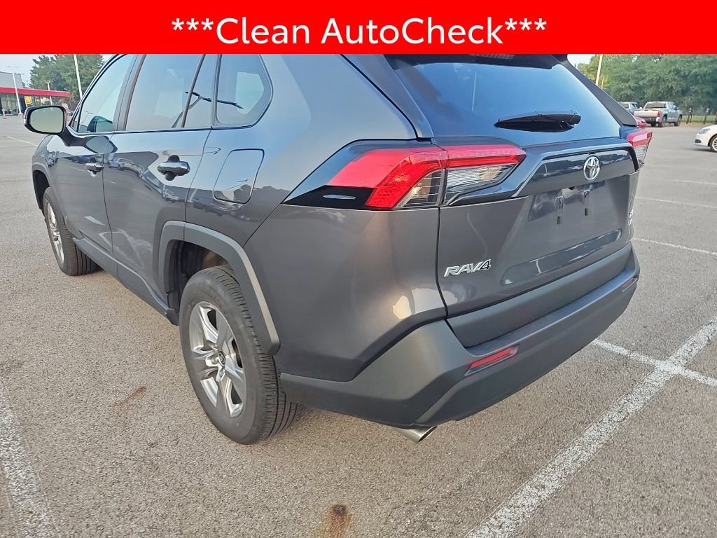 Used 2024 Toyota RAV4 XLE w/ Convenience Package AWD/4WD image 4