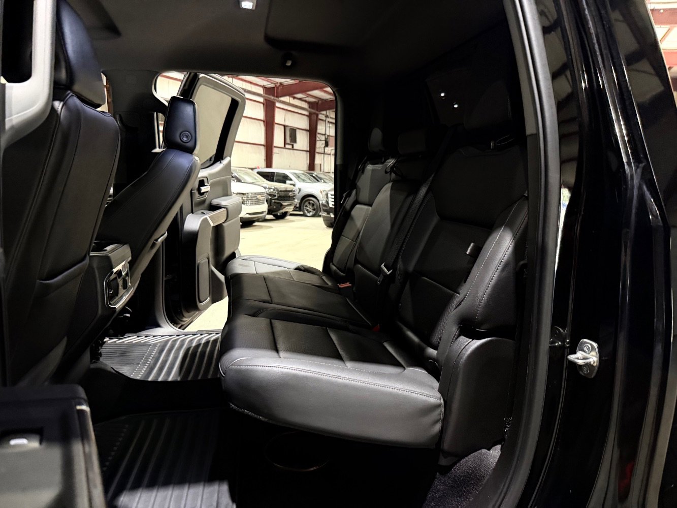 Used 2020 GMC Sierra 1500 SLT w/ SLT Premium Plus Package AWD/4WD image 18