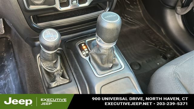 Used 2021 Jeep Gladiator Willys image 18