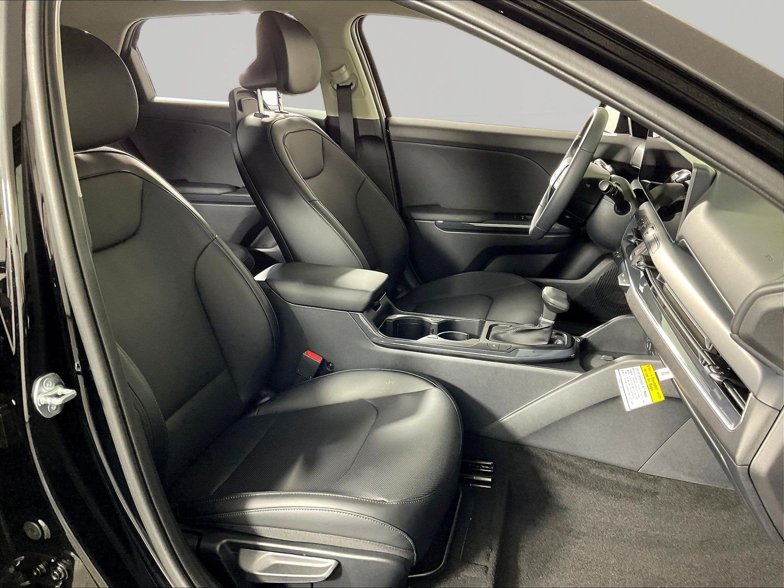 New 2026 Kia K4 EX FWD image 17