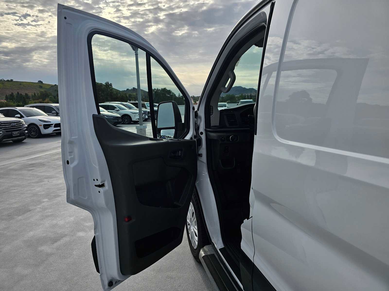 Used 2024 Ford Transit 250 Low Roof w/ Exterior Upgrade Package image 19