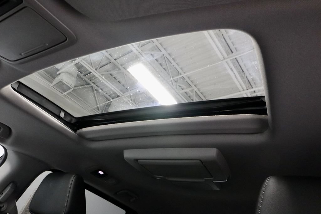 Used 2024 Honda Odyssey Touring image 33