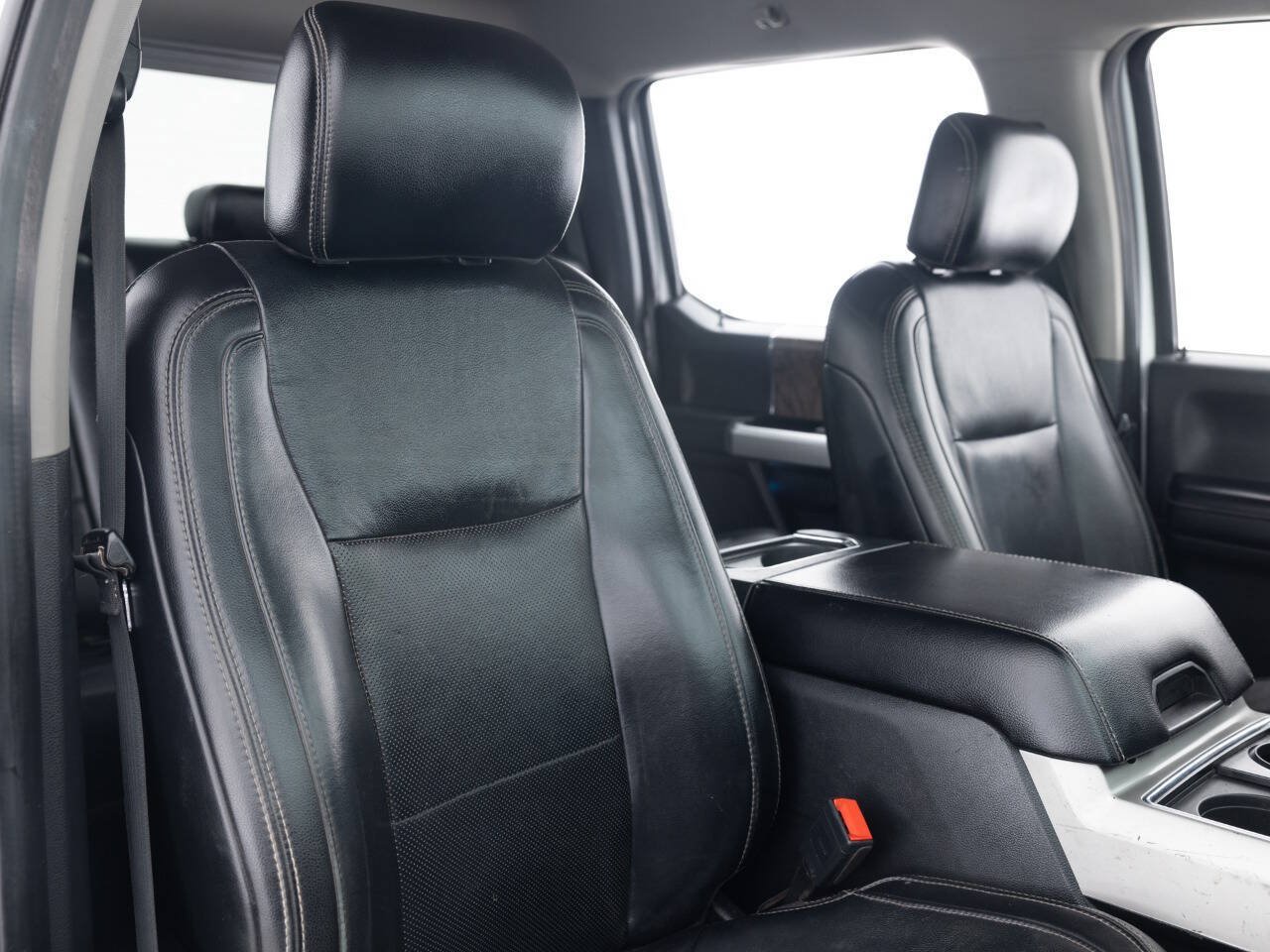 Used 2019 Ford F250 Lariat w/ Lariat Ultimate Package AWD/4WD image 33