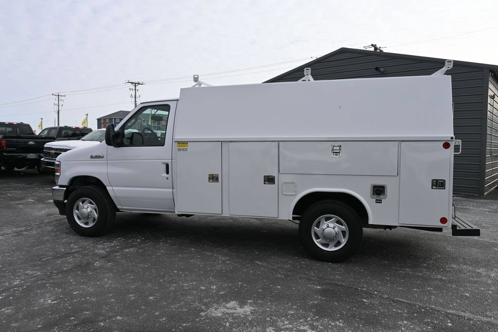 New 2025 Ford E-350 and Econoline 350 Super Duty w/ Power Equipment Group RWD image 9