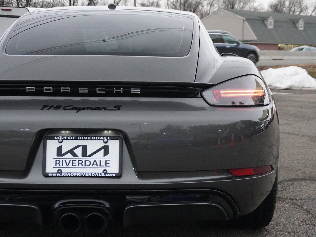 Used 2019 Porsche 718 Cayman S RWD image 15