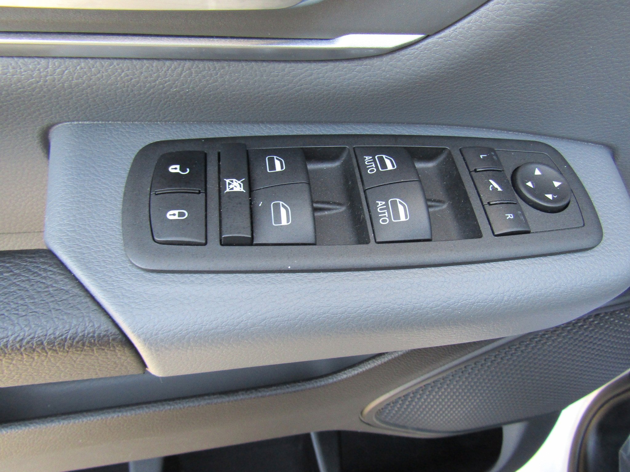 Used 2022 RAM 1500 Big Horn AWD/4WD image 22