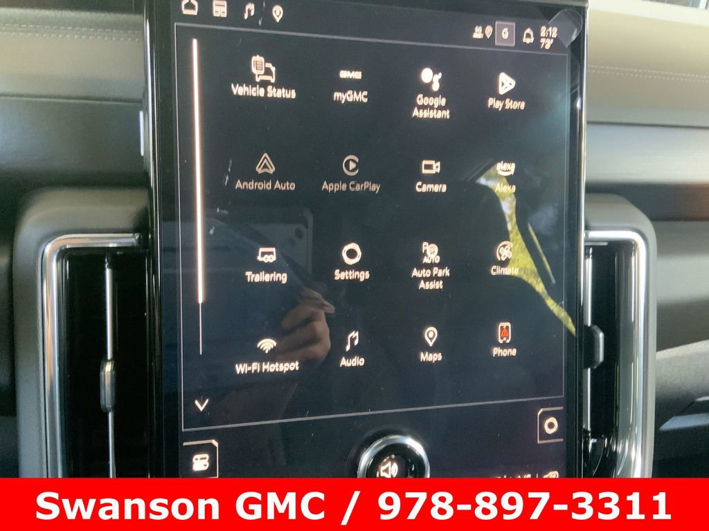 New 2025 GMC Yukon Denali w/ Denali Reserve Package image 14