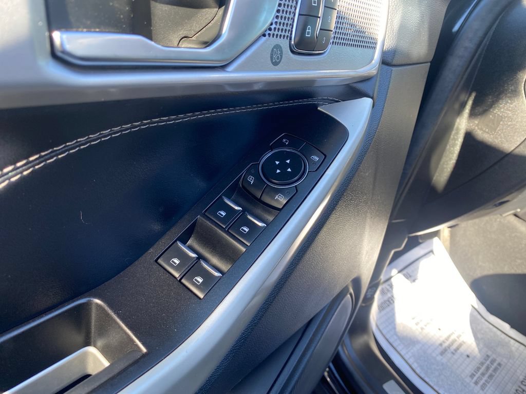 Used 2021 Ford Explorer Limited w/ Equipment Group 301A RWD image 11