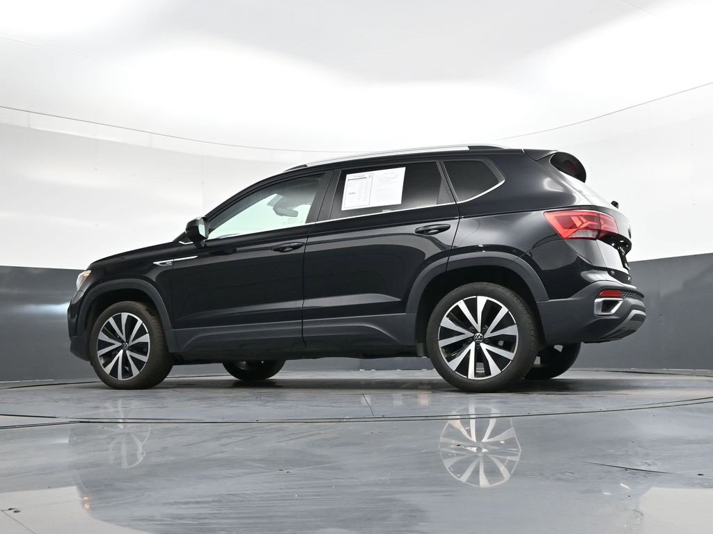 Used 2024 Volkswagen Taos SE image 41