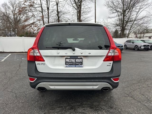 Used 2010 Volvo XC70 T6 image 6