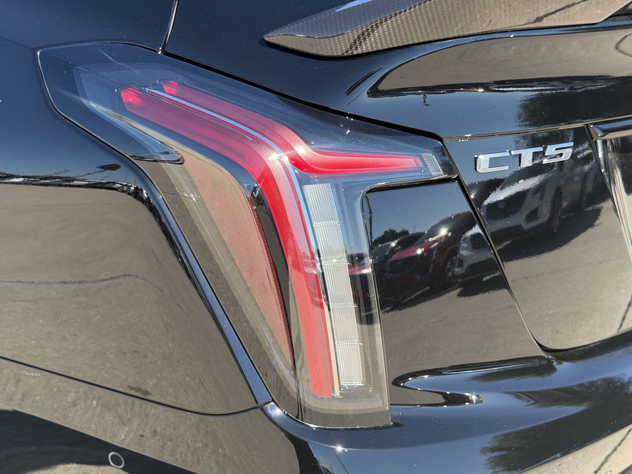 New 2026 Cadillac CT5 V Blackwing w/ Carbon Fiber 2 Package RWD image 9