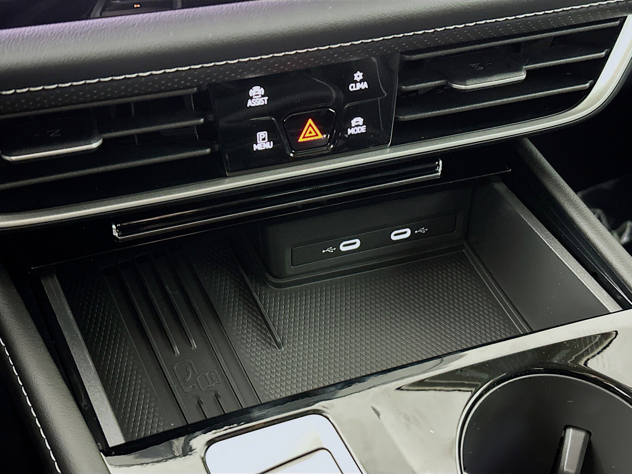 New 2026 Volkswagen Atlas SEL Premium R-Line image 16