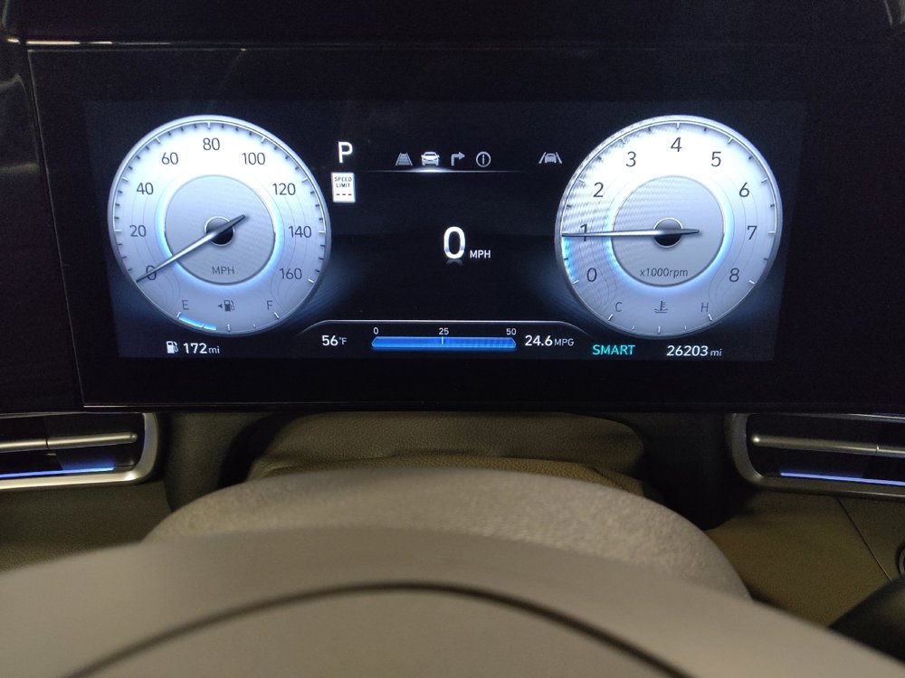 Used 2025 Hyundai Elantra SEL FWD image 23