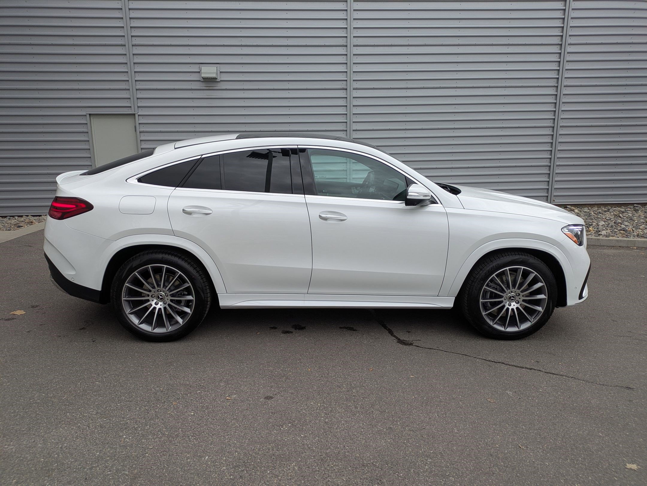 New 2026 Mercedes-Benz GLE 450 4MATIC Coupe image 2