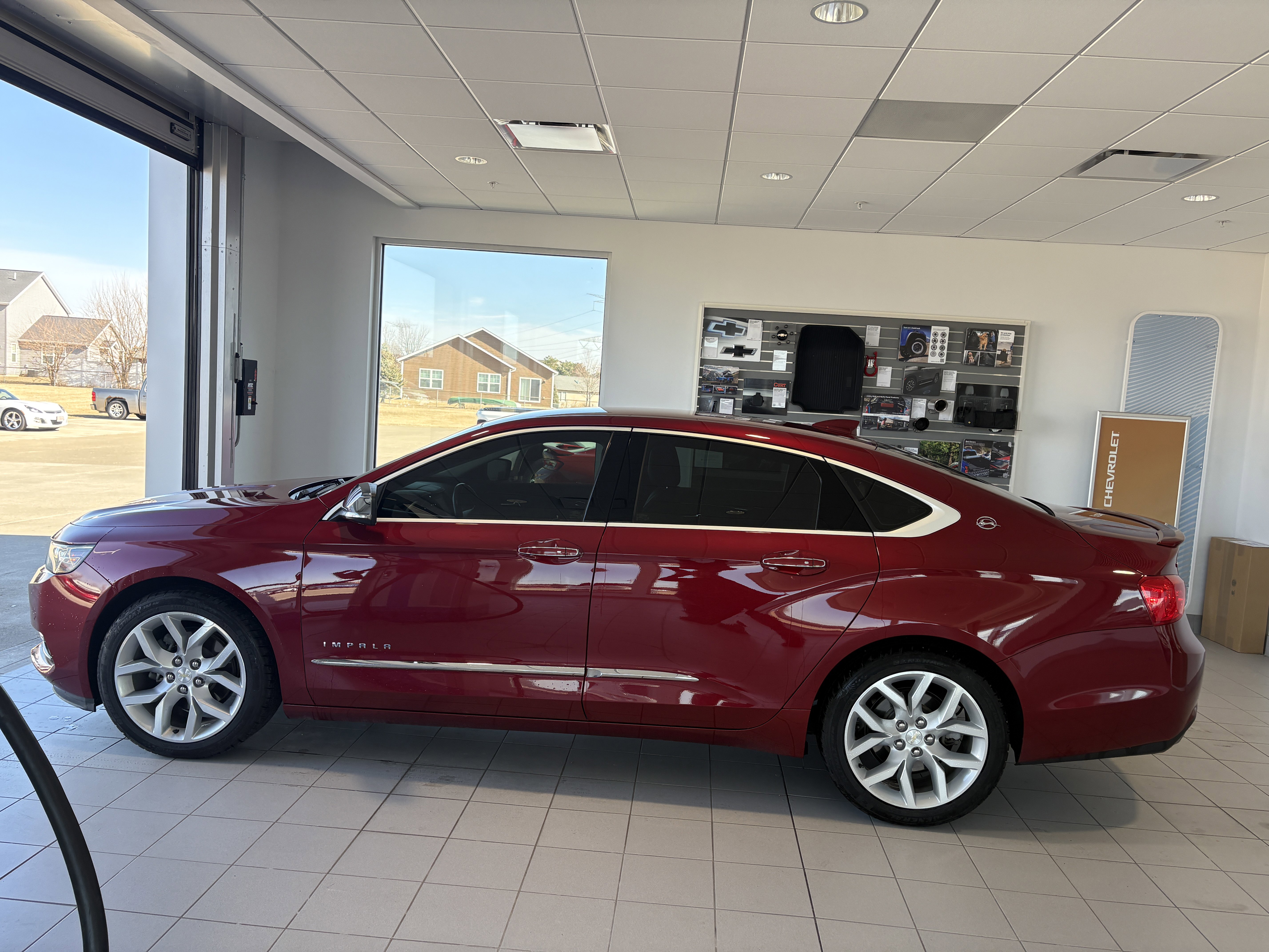 Used 2019 Chevrolet Impala Premier w/ Premier Convenience Package image 2