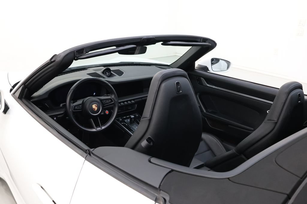 Used 2025 Porsche 911 Carrera RWD image 64